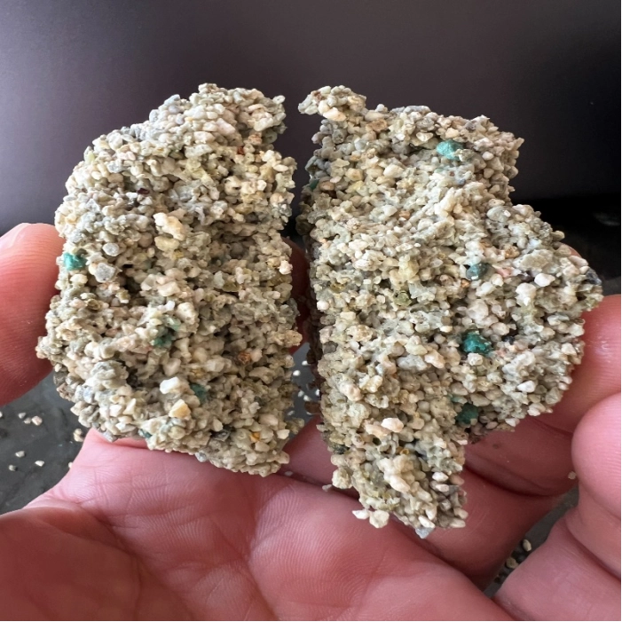 litter for water absorption